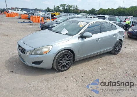 2011 Volvo S60 T6 из США, поврежденный, VIN YV1902FH8B2006453